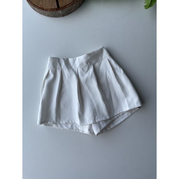 short saia branco 