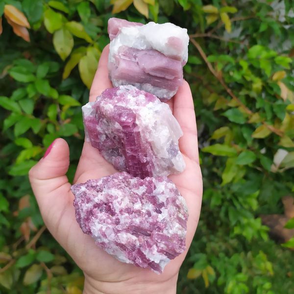 PEDRA BRUTA TURMALINA ROSA G - AMOR