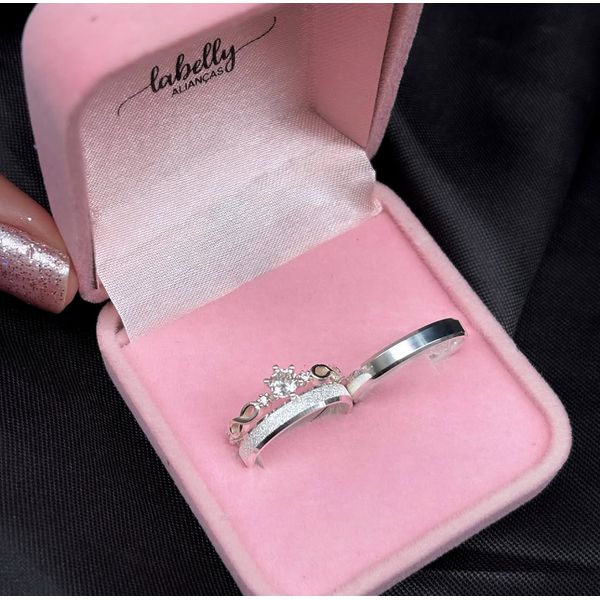 PAR DE ALIANÇAS 3'MM CHANFRADA FOSCA/POLIDA - COM ANEL SOLITÁRIO BELIZE