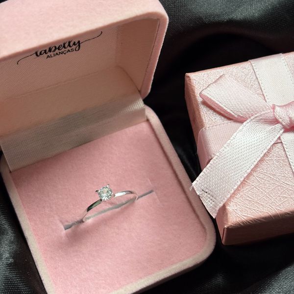 ANEL SOLITÁRIO TRADICIONAL - PRATA 925