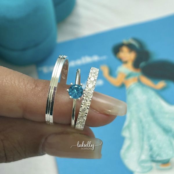 ALIANÇAS JASMINE 2MM - COM ANEL SOLITÁRIO IMPERATRIZ 