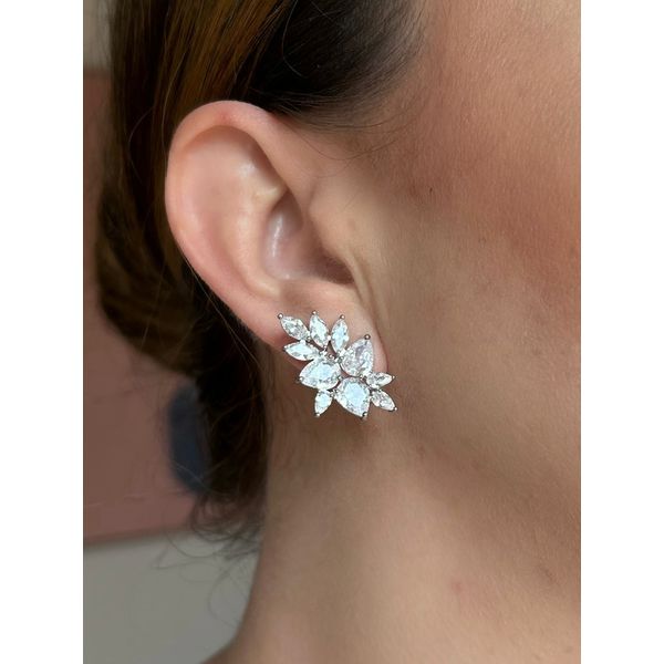 Brinco EarCuff Gotas Zircônia Prateado