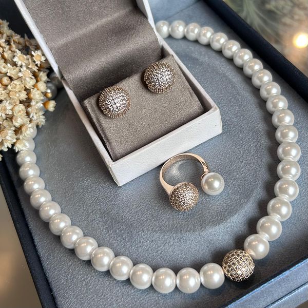 Conjunto Brinco, Colar e Anel Pérola Shell
