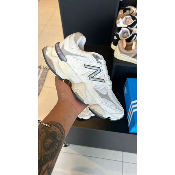 Tenis new balance feminino branco outlet