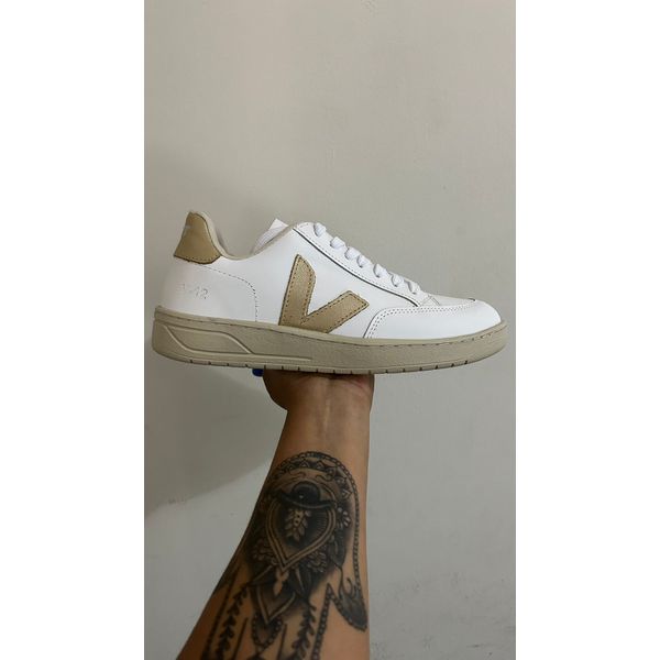 Tênis Feminino Vert V-12 Branco/dourado