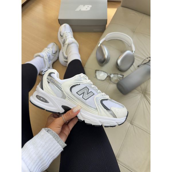 Tênis New Balance Unissex 530 Branco Prata