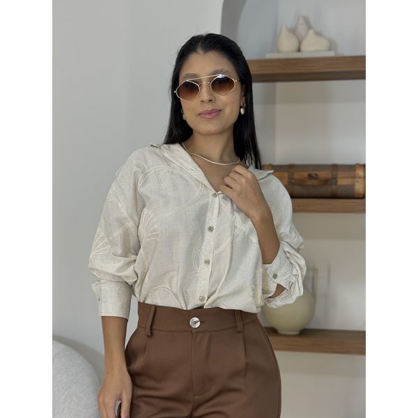 Camisa Viscolinho Bordada Areia
