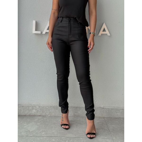 Calça Skinny Resinada Ester Preto
