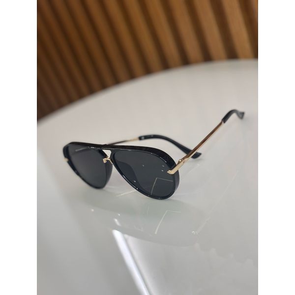 OCULOS 58 DOURADO