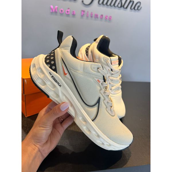 Tênis Nike Off White e Preto