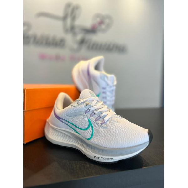 Tênis Nike 