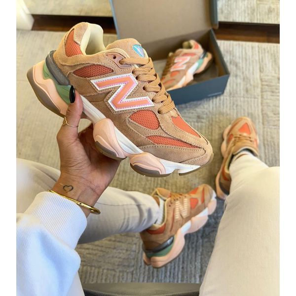 Tênis New Balance Marrom