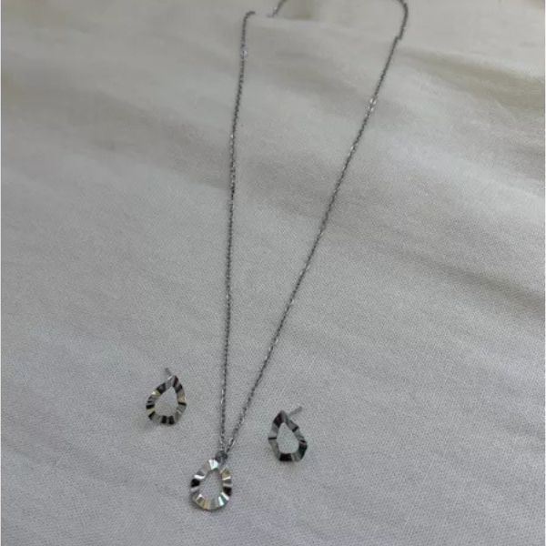 Conjunto Sublime Gota Ondulada Prata em Aço Inox Prata