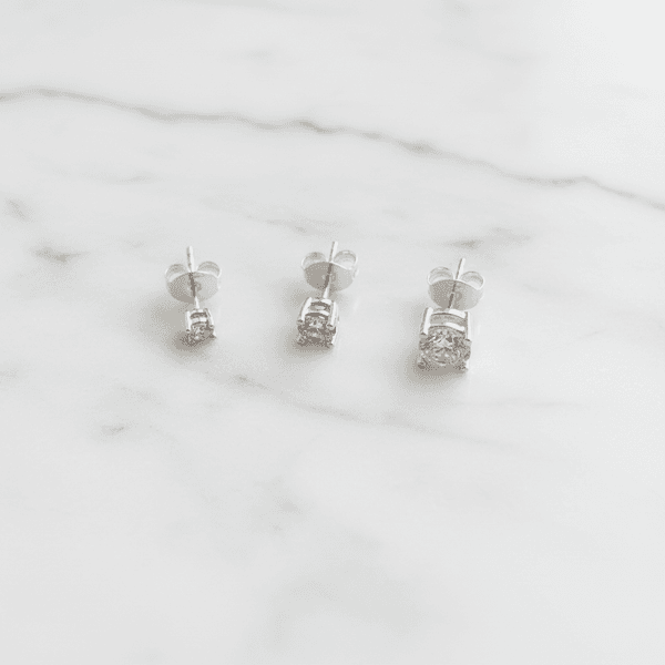 Trio de Brincos Ponto de Luz Banhados em Prata 925