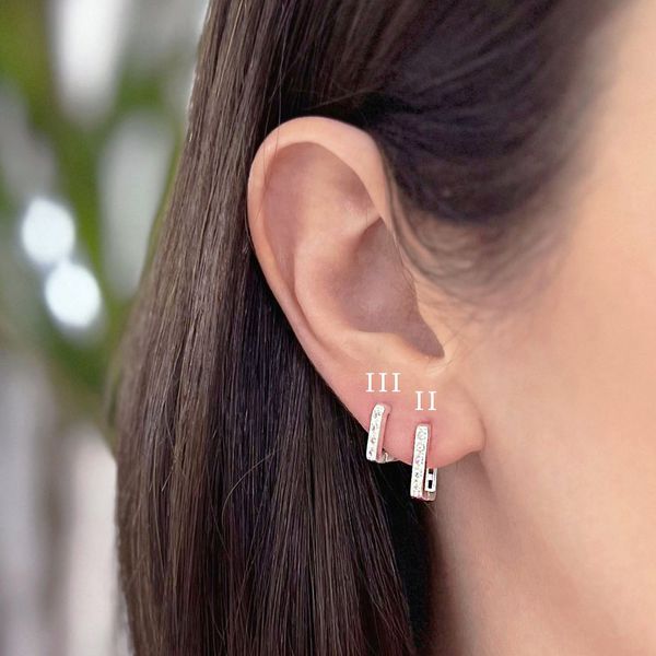 Brinco Argolinha Quadrada Cravejada Cristal 1cm Prata 925 