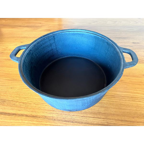 Panela de Ferro Fundido Alça Fixa Tampa de Alumínio 32 cm 