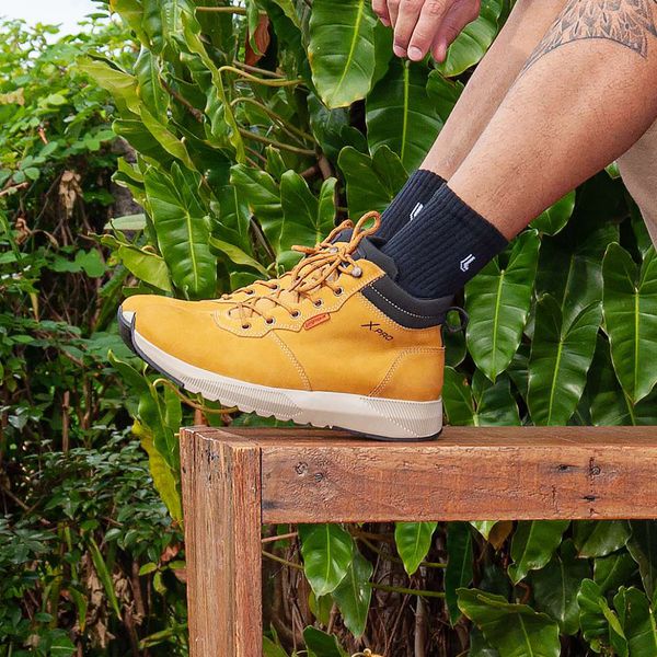 Bota coturno de segurança EPI´s em Couro ref. Sportage Caterpiler