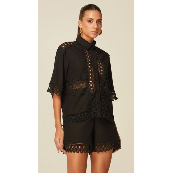 Short Curto com Renda Preto