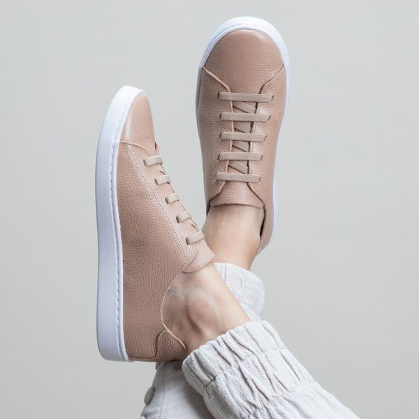 tênis feminino de couro macio cor Nude com cadarço cod. 1811M0248