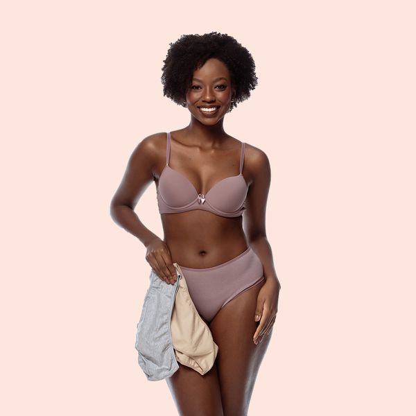 SUTIÃ MEIA TAÇA COM BOJO E ARO E COM BASE EMBUTIDA EM MICROFIBRA - SATIN