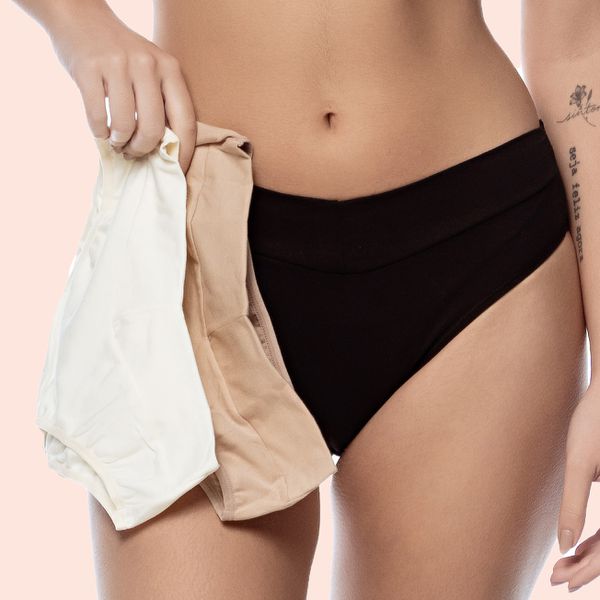 KIT CALCINHA ALGODÃO CINTURA ALTA - COM 03 PEÇAS - MARFIM/CHOCOLATE/PRETO