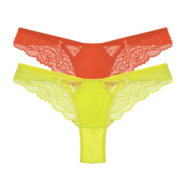 Kit com duas calcinhas fio.