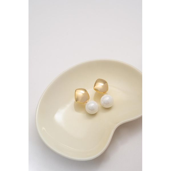 Brinco Organic de Pérola Shell com Banho em Ouro 18k
