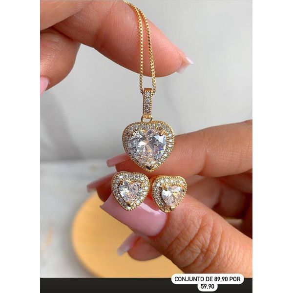 Conjunto coração na zircônia com detalhe cravejado