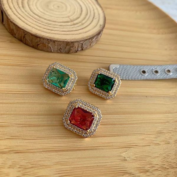 Pingente Charms zircônia quadrado 