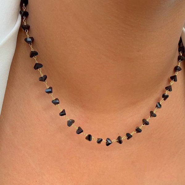 Colar detalhes preto