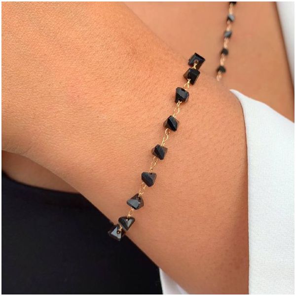 Pulseira com detalhes preto 