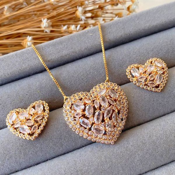 Conjunto de coração com zircônia 