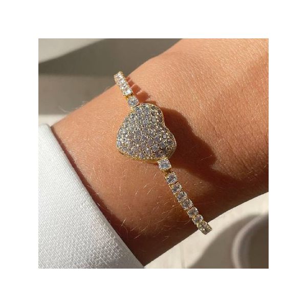 Pulseira de de coração com pedras em zircônia 