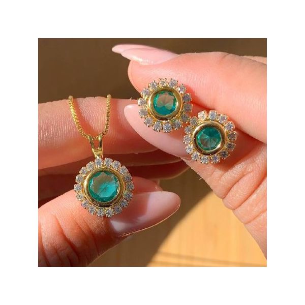 Conjunto trabalhado na zircônia 