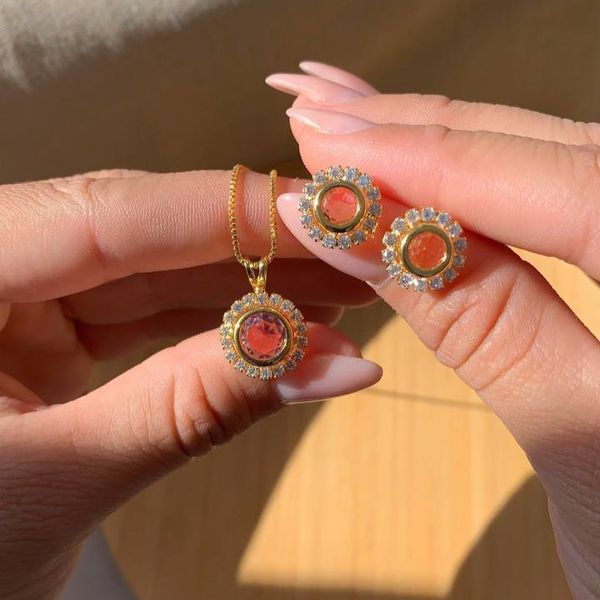 Conjunto trabalhado na zircônia 