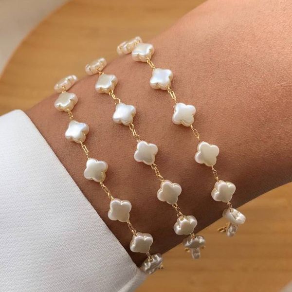 Pulseira de trevo na perola 
