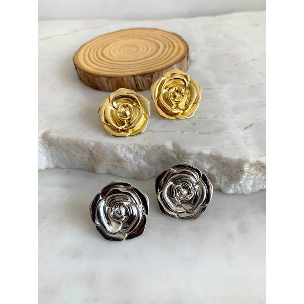 Brinco flor orgânico liso