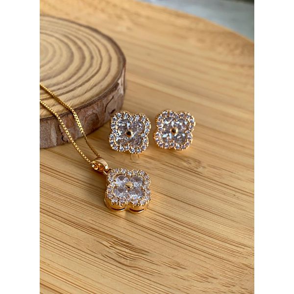 Conjunto trevo na zircônia