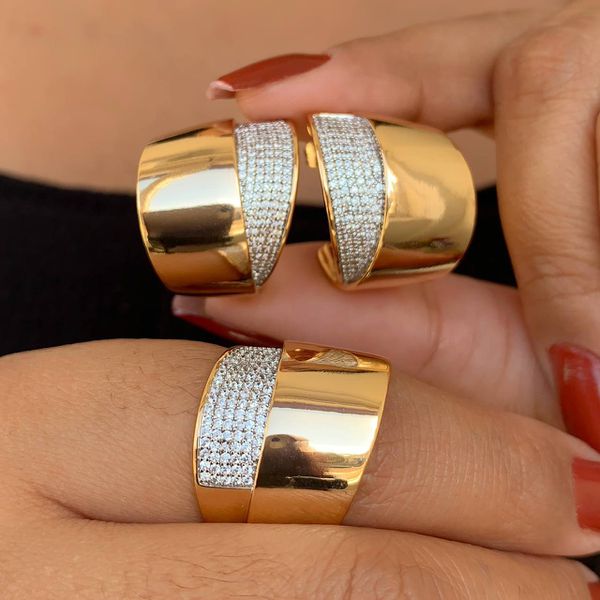Conjunto cravejado rodinado Luxo