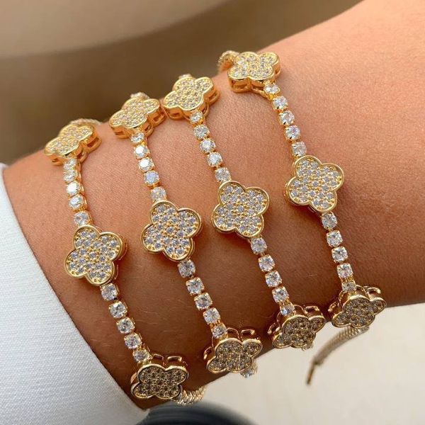 Pulseira riviera de trevos cravejados (unidade)