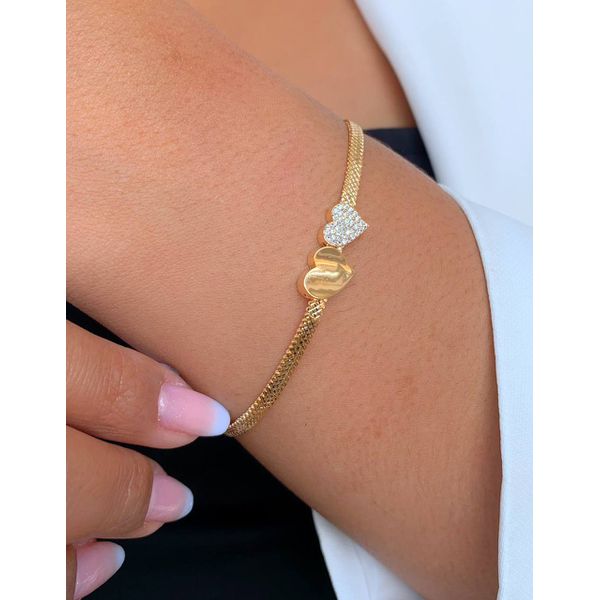 Pulseira de fita com coração cravejado e liso 