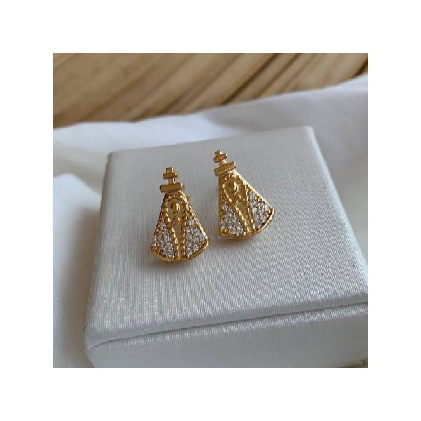 Brinco De Nossa Senhora Cravejado Na Micro Zircônia 