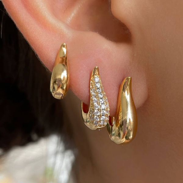 Trio de brinco formato gota com detalhes na micro zircônia 