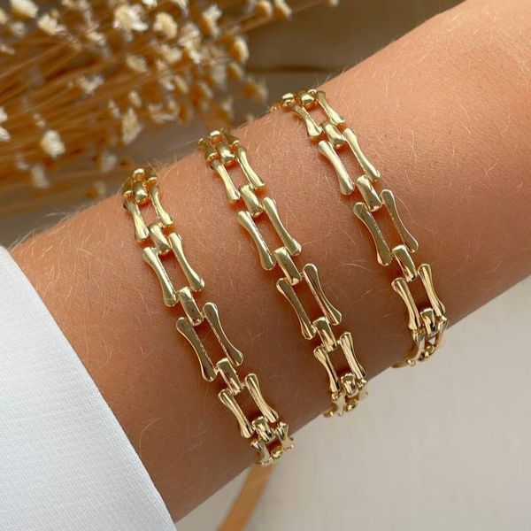 Pulseira de elos quadrados (CADA)