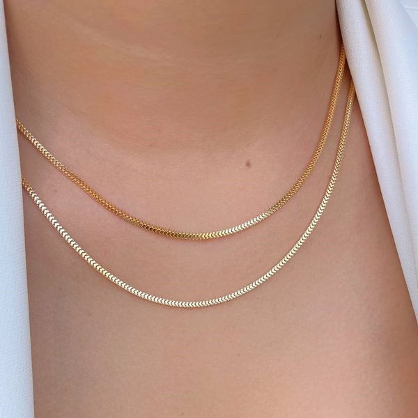 Colar de aço trabalhado quadrado (cada)