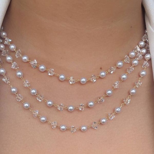 Colar com perolas e cristais 45cm (cada)