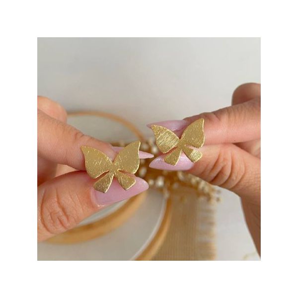 Brinco de borboleta lisa fosca 