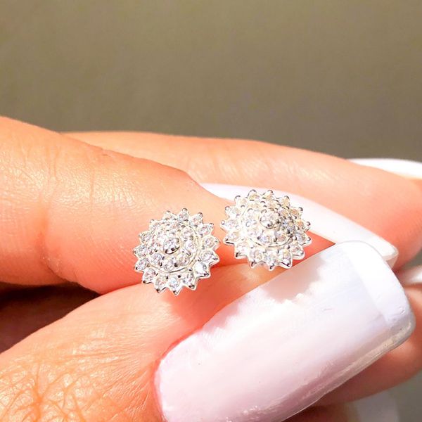 Brinco De Flor Com Pedra Navete Na Prata 925