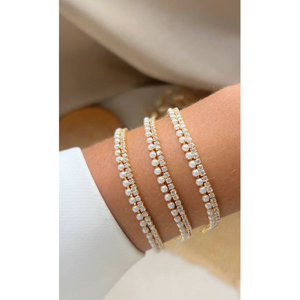 Pulseira De Pérola com Detalhes na Zircônia