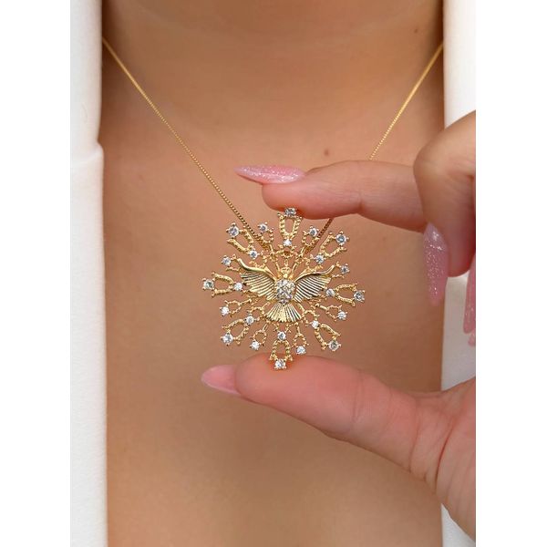 Colar Religioso Espirito Santo com Detalhes Cravejados 